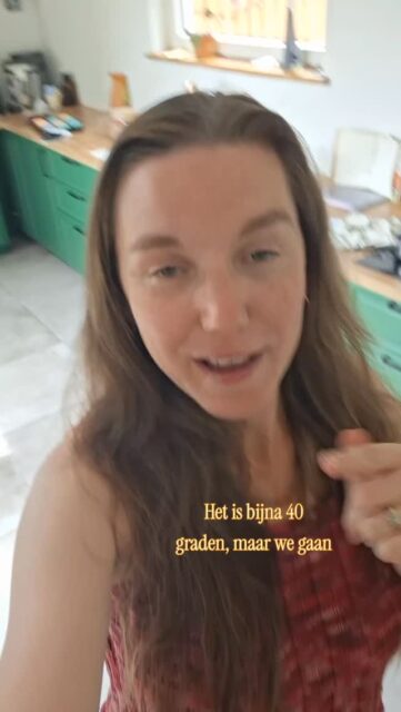 Meal- en snackprep met mij🤤

Blijkbaar heeft Instagram een nieuwe functie, dus deel hieronder een foto van wat er bij jou thuis gewoon doorgaat, ook met bijna 40 graden😝