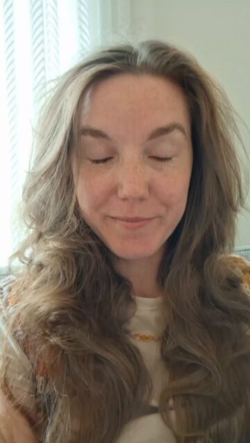 Een hele nuchtere mening van een moeder die al 3 jaar zwanger is of borstvoeding geeft😏
Lees goed: Ik ben mentaal & fysiek in staat bv te geven. Alleen dan is breast best. Is het voor jou momenteel onmogelijk bv te geven en geef je daarom kv? Dan is dat best!😘